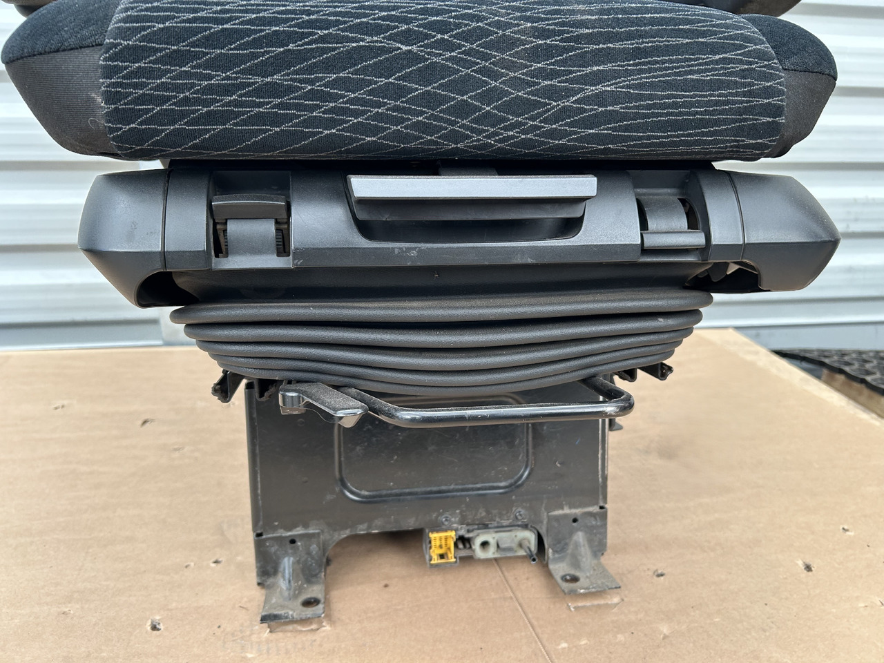 Grammer Grammer DRIVER'S SEAT MERCEDES ACTROS MP4 - Seat for Truck: picture 5 Grammer Grammer DRIVER'S SEAT MERCEDES ACTROS MP4 - Seat for Truck: picture 5