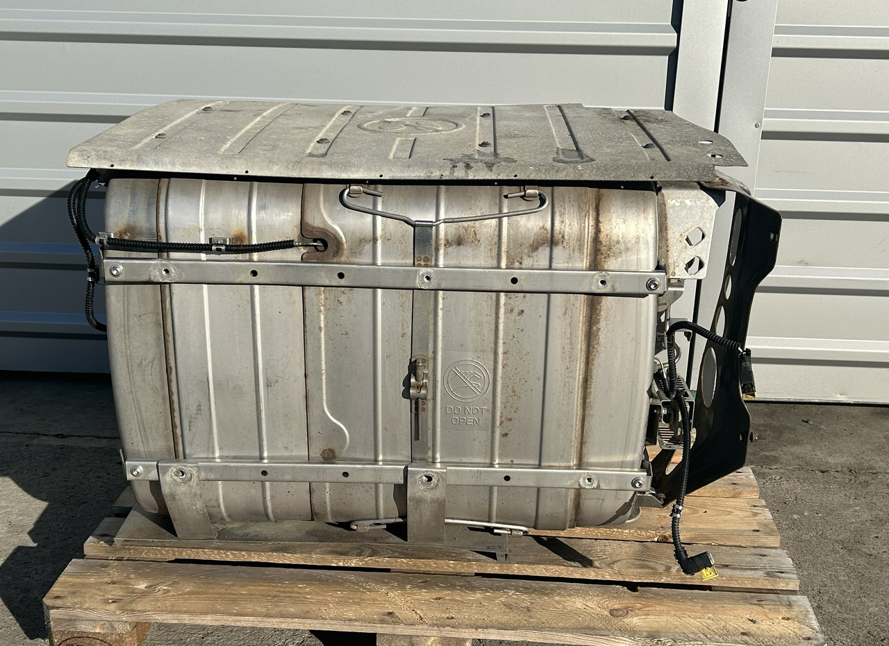 MERCEDES-BENZ ACTROS MP4 DPF CATALYTIC CONVERTER A0084901912 A0094905612 - Catalytic converter for Truck: picture 1 MERCEDES-BENZ ACTROS MP4 DPF CATALYTIC CONVERTER A0084901912 A0094905612 - Catalytic converter for Truck: picture 1