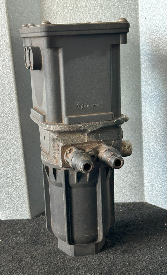 MERCEDES-BENZ AROCS MP4 ADBLUE PUMP - Exhaust system for Truck: picture 4 MERCEDES-BENZ AROCS MP4 ADBLUE PUMP - Exhaust system for Truck: picture 4