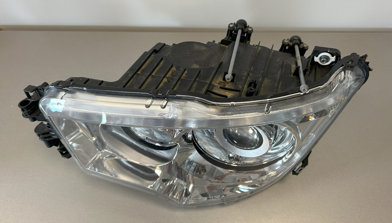 MERCEDES-BENZ brand new original OEM Mercedes-Benz headlight LEFT BI-XENON MP4, MP5 - Headlight: picture 2 MERCEDES-BENZ brand new original OEM Mercedes-Benz headlight LEFT BI-XENON MP4, MP5 - Headlight: picture 2