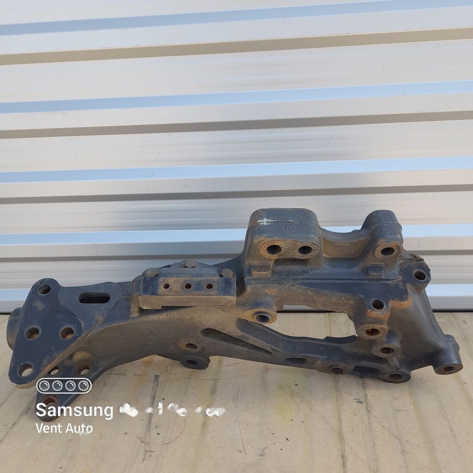 MOCOWANIE / UCHWYT Mercedes-Benz ACTROS MP4 A9613171228 Mercedes-Benz A9613171228 - Suspension for Truck: picture 1 MOCOWANIE / UCHWYT Mercedes-Benz ACTROS MP4 A9613171228 Mercedes-Benz A9613171228 - Suspension for Truck: picture 1