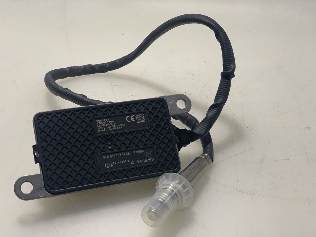 Mercedes-Benz ACTROS A 0101531428 Mercedes-Benz ACTROS truck - Sensor for Truck: picture 4 Mercedes-Benz ACTROS A 0101531428 Mercedes-Benz ACTROS truck - Sensor for Truck: picture 4