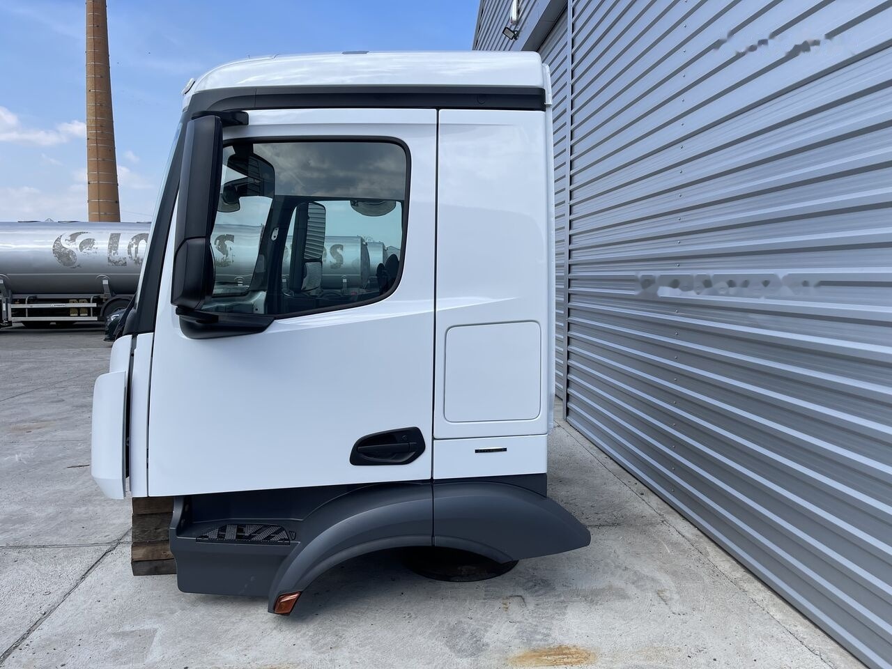 Mercedes-Benz ACTROS ANTOS AROCS Fahrerhaus Cabine 170mm truck - Cab for Truck: picture 4 Mercedes-Benz ACTROS ANTOS AROCS Fahrerhaus Cabine 170mm truck - Cab for Truck: picture 4