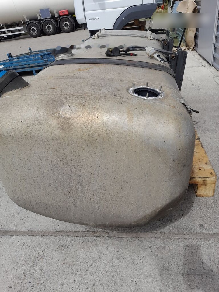 Mercedes-Benz ACTROS MP4 660L A9604703501 Mercedes-Benz truck - Fuel tank for Truck: picture 5 Mercedes-Benz ACTROS MP4 660L A9604703501 Mercedes-Benz truck - Fuel tank for Truck: picture 5