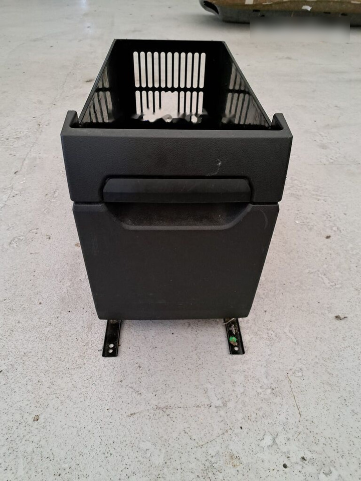 Mercedes-Benz ACTROS MP4 A Mercedes-Benz ACTROS MP4 truck - Cab and interior for Truck: picture 1 Mercedes-Benz ACTROS MP4 A Mercedes-Benz ACTROS MP4 truck - Cab and interior for Truck: picture 1
