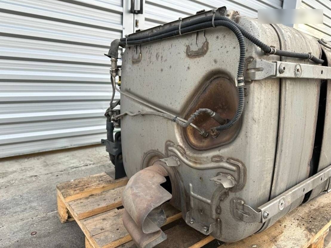 Mercedes-Benz ACTROS MP4 A0084902212 truck - Catalytic converter for Truck: picture 4 Mercedes-Benz ACTROS MP4 A0084902212 truck - Catalytic converter for Truck: picture 4