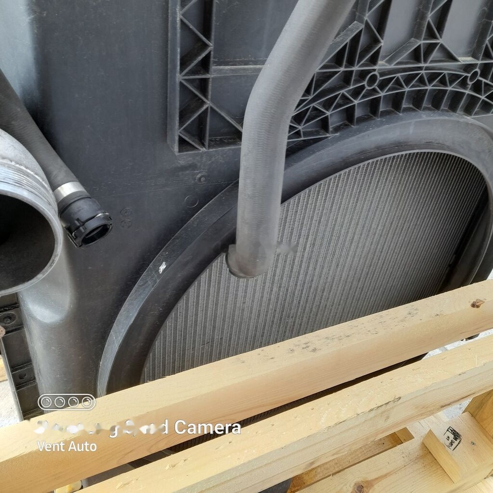 Mercedes-Benz ACTROS MP4 A9605000002 / A9605002501 Mercedes-Benz A9605000002 / A9605002501 - Condenser for Truck: picture 4 Mercedes-Benz ACTROS MP4 A9605000002 / A9605002501 Mercedes-Benz A9605000002 / A9605002501 - Condenser for Truck: picture 4