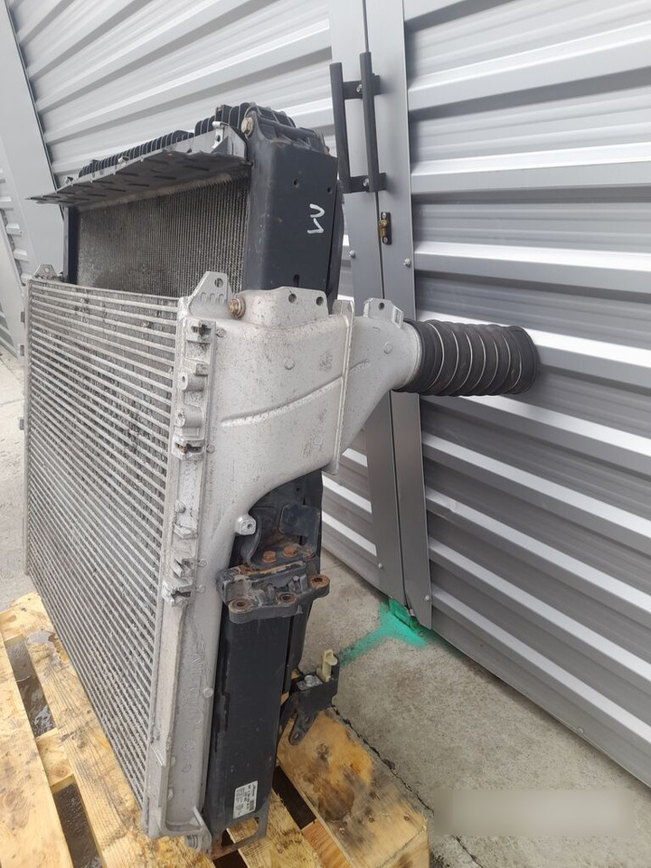 Mercedes-Benz ACTROS MP4 A9605003601 / A9605000002/ A9605053255 Mercedes-Benz truck - Radiator for Truck: picture 5 Mercedes-Benz ACTROS MP4 A9605003601 / A9605000002/ A9605053255 Mercedes-Benz truck - Radiator for Truck: picture 5