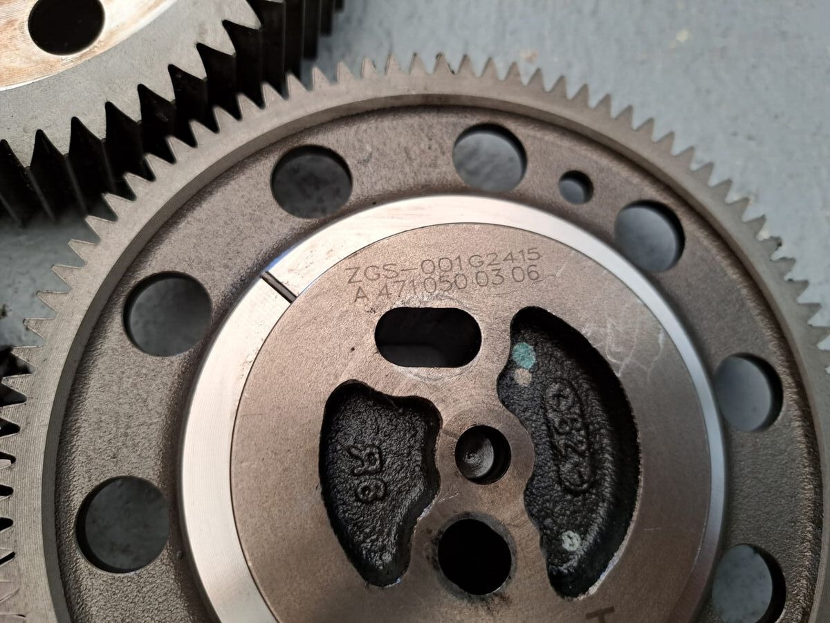 Mercedes-Benz ACTROS MP4 OM471 Mercedes-Benz ACTROS MP4 truck - Camshaft for Truck: picture 5 Mercedes-Benz ACTROS MP4 OM471 Mercedes-Benz ACTROS MP4 truck - Camshaft for Truck: picture 5