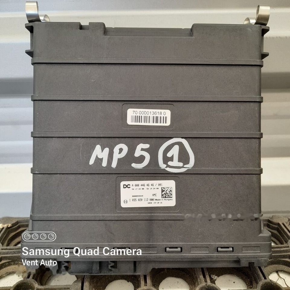Mercedes-Benz ACTROS MP5 A0004464646 Mercedes-Benz A0004464646 XMC - ECU for Truck: picture 1 Mercedes-Benz ACTROS MP5 A0004464646 Mercedes-Benz A0004464646 XMC - ECU for Truck: picture 1