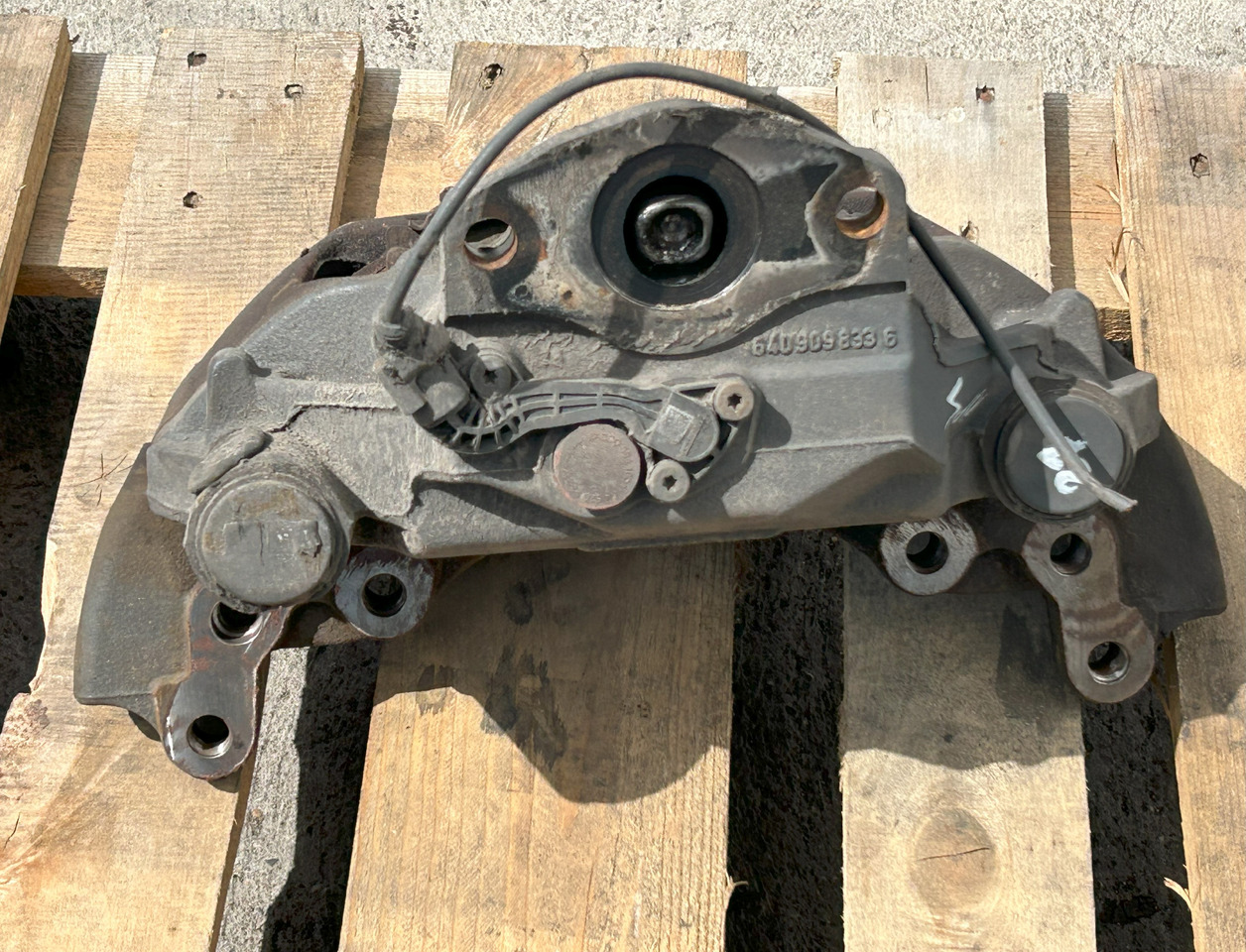 WABCO REAR BRAKE CALIPER SET MERCEDES ACTROS MP4 - Brake caliper: picture 3 WABCO REAR BRAKE CALIPER SET MERCEDES ACTROS MP4 - Brake caliper: picture 3