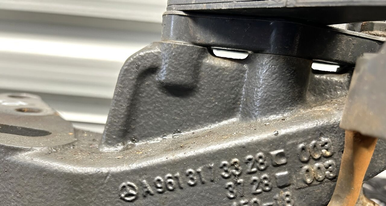 WSPORNIK MOCOWANIE ŁAPA ZACZEPU Mercedes-Benz ACTROS MP4 truck - Suspension for Truck: picture 2 WSPORNIK MOCOWANIE ŁAPA ZACZEPU Mercedes-Benz ACTROS MP4 truck - Suspension for Truck: picture 2