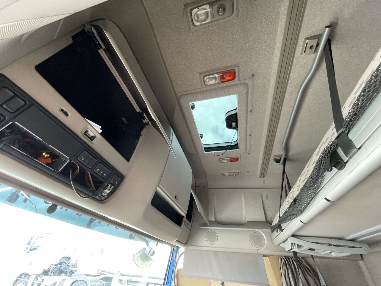 Cab for Truck XF   DAF XF 106 truck: picture 11