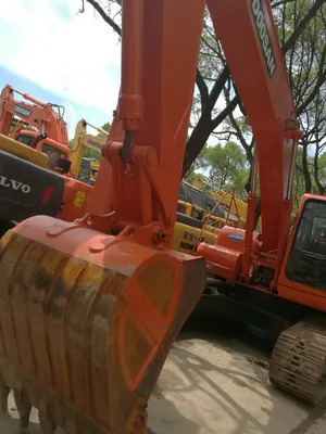 20t Doosan Dh220LC-7 Used Doosan Excavator Dh220-7 220lcv - Crawler excavator: picture 1 20t Doosan Dh220LC-7 Used Doosan Excavator Dh220-7 220lcv - Crawler excavator: picture 1