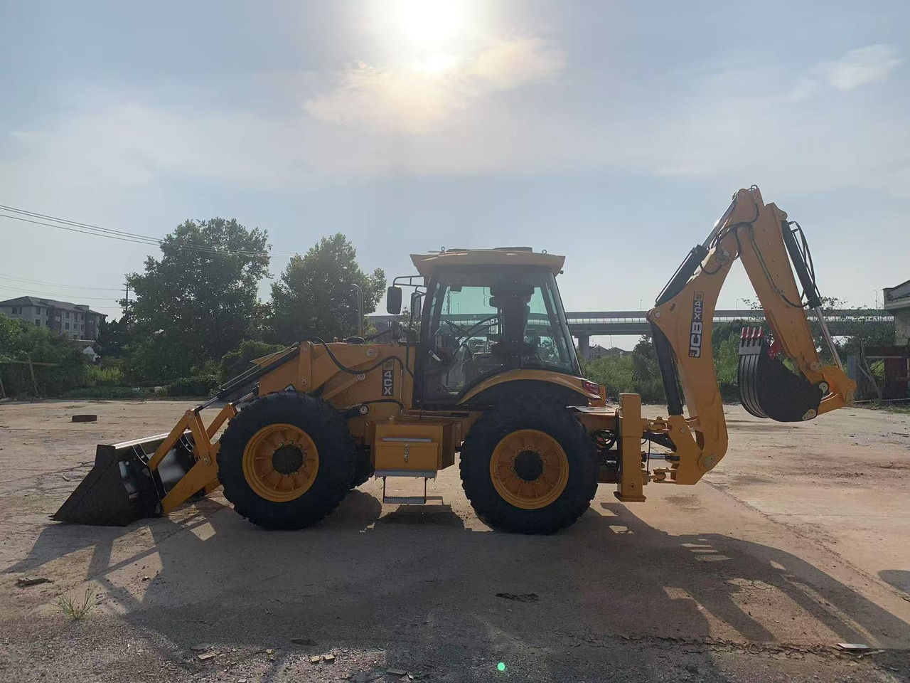 JCB 4x4 Backhoe Loader 4CX, 3CX Brand New Condition - Backhoe loader: picture 1 JCB 4x4 Backhoe Loader 4CX, 3CX Brand New Condition - Backhoe loader: picture 1