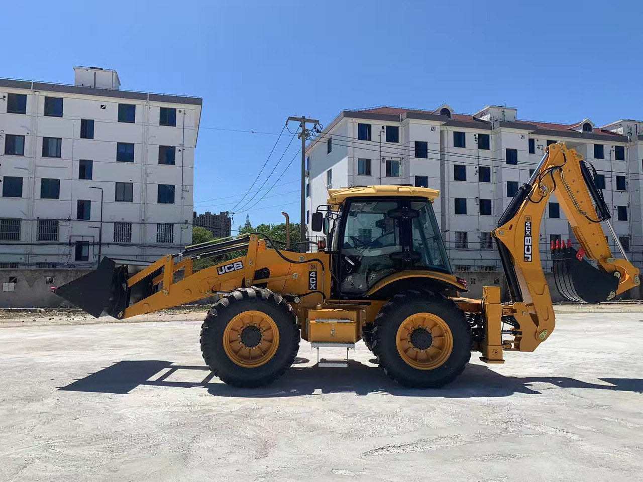 JCB Backhoe Loader 4CX, 4DX Good Price on Sale - Backhoe loader: picture 1 JCB Backhoe Loader 4CX, 4DX Good Price on Sale - Backhoe loader: picture 1
