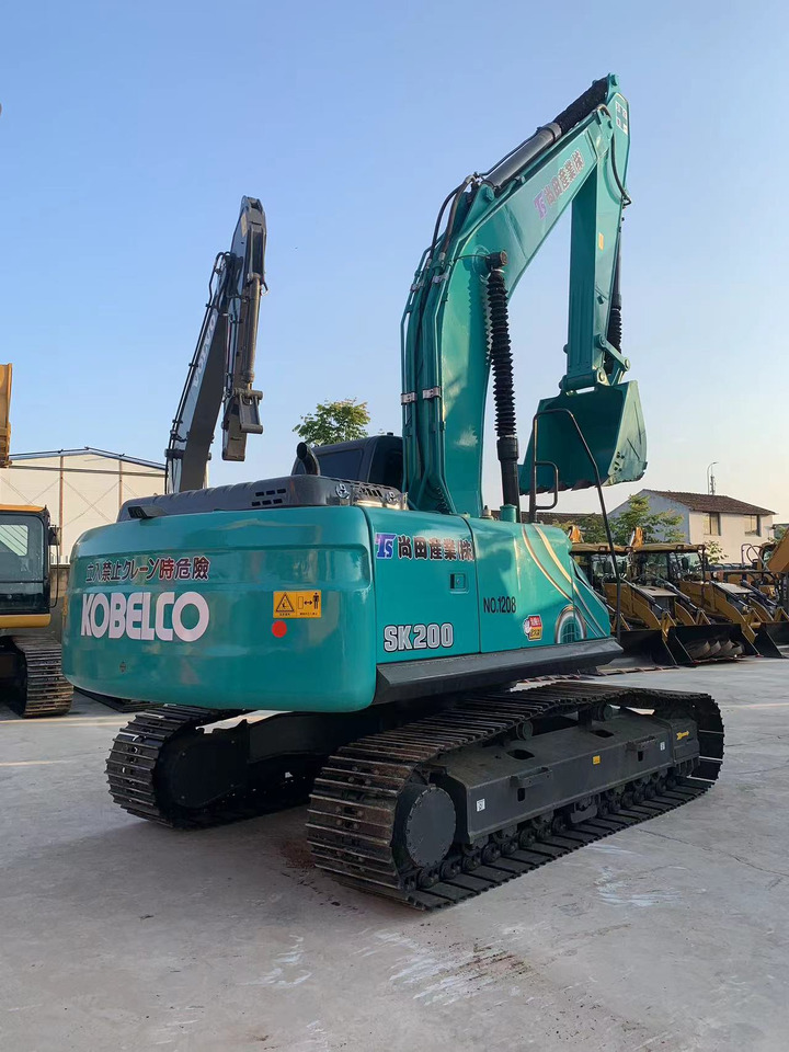 Kobelco Secondhand Excavator SK200 Cheap price - Crawler excavator: picture 5 Kobelco Secondhand Excavator SK200 Cheap price - Crawler excavator: picture 5