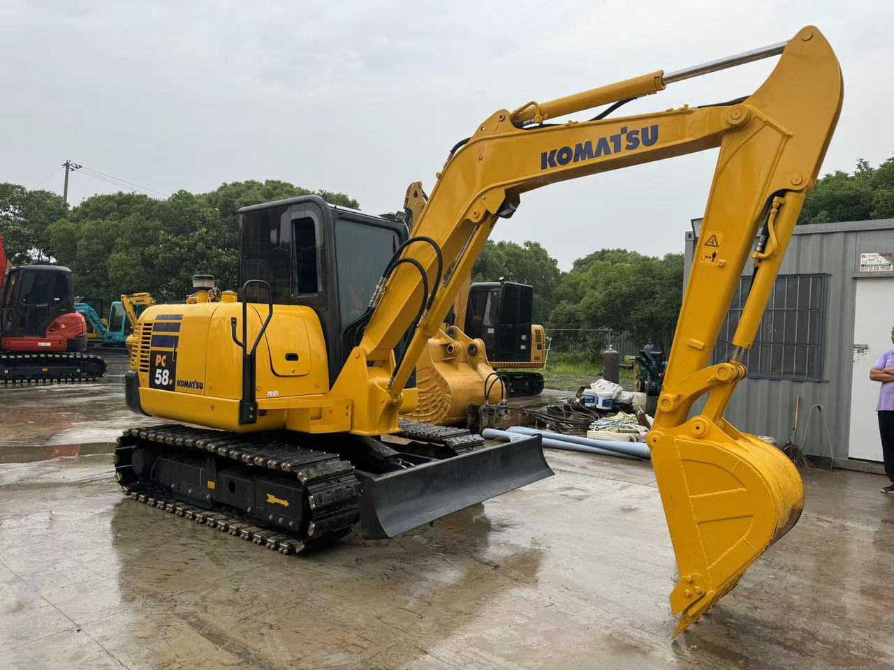 Komatsu PC58, PC56, PC55 Small Excavator With Rubber Tracks - Crawler excavator: picture 1 Komatsu PC58, PC56, PC55 Small Excavator With Rubber Tracks - Crawler excavator: picture 1
