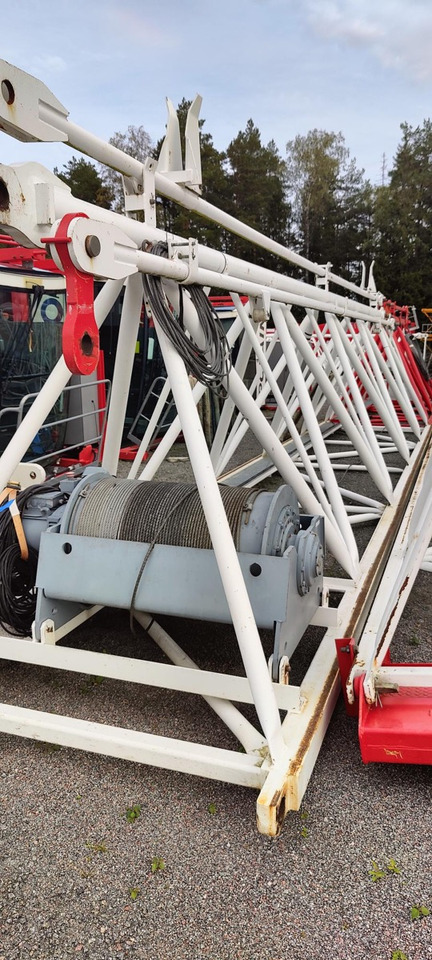 POTAIN MD 485 B M20 - Tower crane: picture 2 POTAIN MD 485 B M20 - Tower crane: picture 2