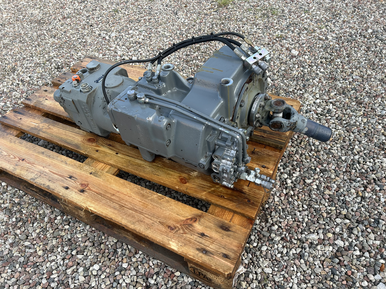 LIEBHERR A314 - Gearbox for Excavator: picture 2 LIEBHERR A314 - Gearbox for Excavator: picture 2