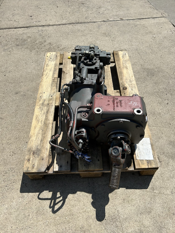 ZF 2HL 100, LIEBHERR 904B - Gearbox for Excavator: picture 2 ZF 2HL 100, LIEBHERR 904B - Gearbox for Excavator: picture 2