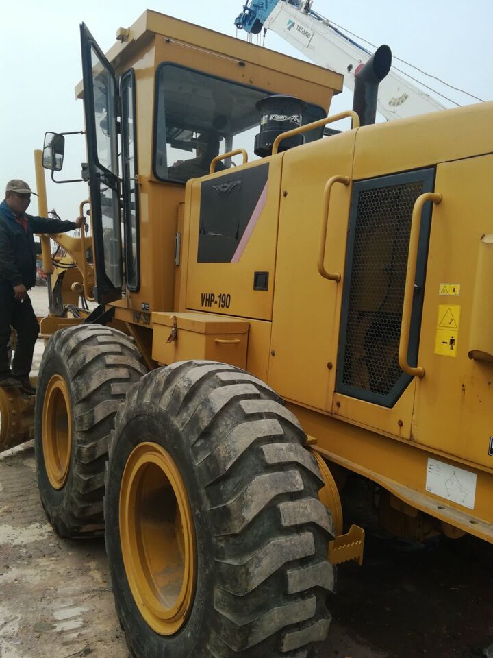 Caterpillar 140H - Grader: picture 3 Caterpillar 140H - Grader: picture 3
