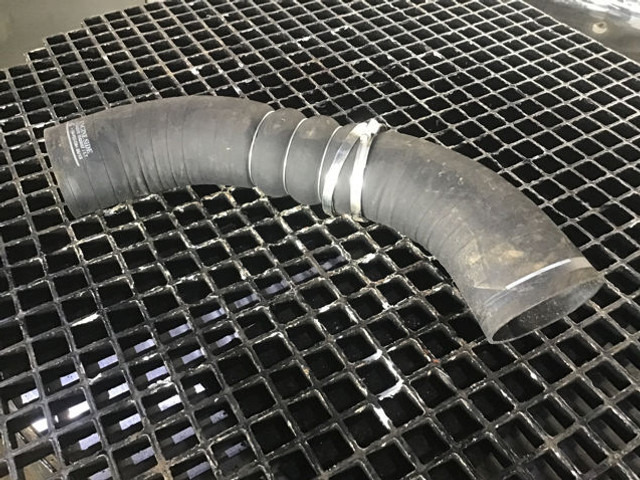 Liebherr A928 / R926 / R930 - Air intake pipe: picture 3 Liebherr A928 / R926 / R930 - Air intake pipe: picture 3