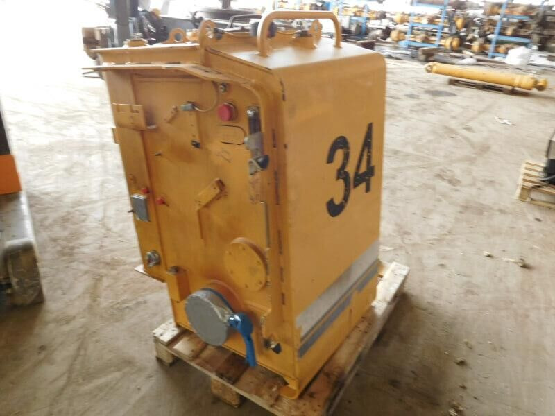 Liebherr A944C Li / R944C Li - Hydraulic tank: picture 1 Liebherr A944C Li / R944C Li - Hydraulic tank: picture 1