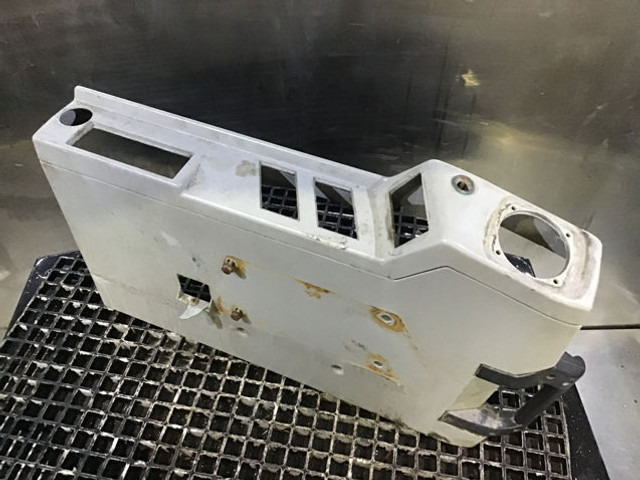 Liebherr Basic Body - Bumper: picture 2 Liebherr Basic Body - Bumper: picture 2