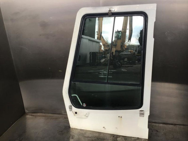 Liebherr Cabin Door - Door and parts: picture 2 Liebherr Cabin Door - Door and parts: picture 2