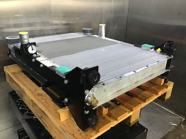 New Radiator Liebherr Combined Radiator: picture 6