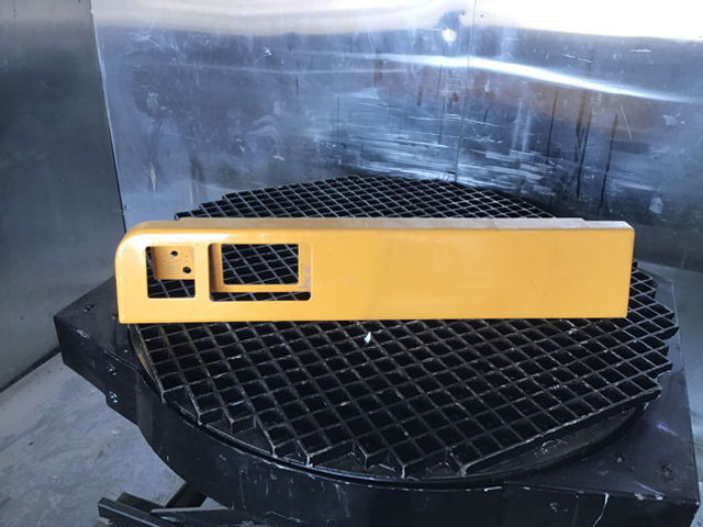 Liebherr Cover Front - Bumper: picture 4 Liebherr Cover Front - Bumper: picture 4