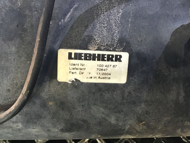 Liebherr Equalizing Reservoir - Expansion tank: picture 4 Liebherr Equalizing Reservoir - Expansion tank: picture 4