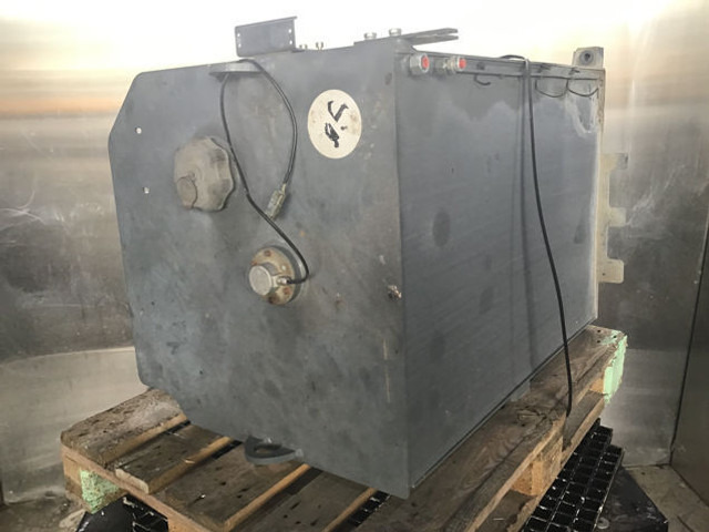 Liebherr Fuel Tank - Fuel tank: picture 2 Liebherr Fuel Tank - Fuel tank: picture 2