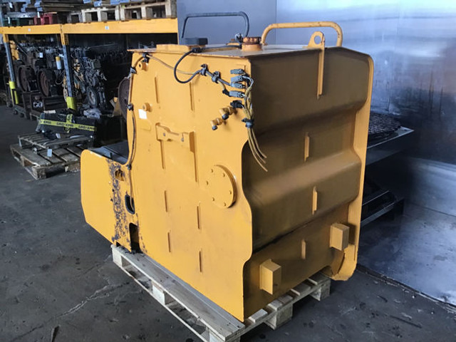 Liebherr Fuel Tank - Fuel tank: picture 4 Liebherr Fuel Tank - Fuel tank: picture 4