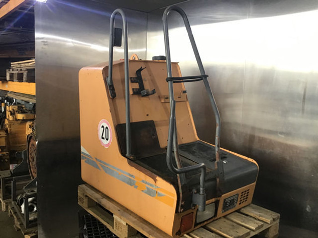 Liebherr Fuel Tank - Fuel tank: picture 1 Liebherr Fuel Tank - Fuel tank: picture 1