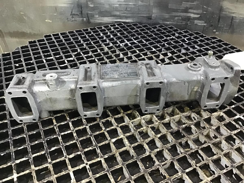 Liebherr Intakepipe - Air intake pipe: picture 1 Liebherr Intakepipe - Air intake pipe: picture 1