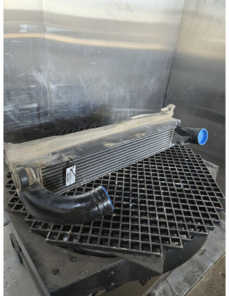 Liebherr Intercooler - Intercooler: picture 2 Liebherr Intercooler - Intercooler: picture 2