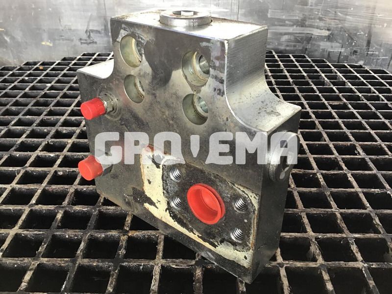 Liebherr Interm Block - ECU: picture 1 Liebherr Interm Block - ECU: picture 1