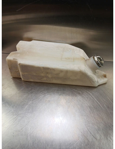 Liebherr - Expansion tank: picture 1 Liebherr - Expansion tank: picture 1
