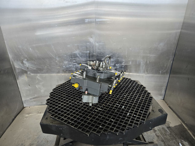 Liebherr - Cylinder block: picture 2 Liebherr - Cylinder block: picture 2