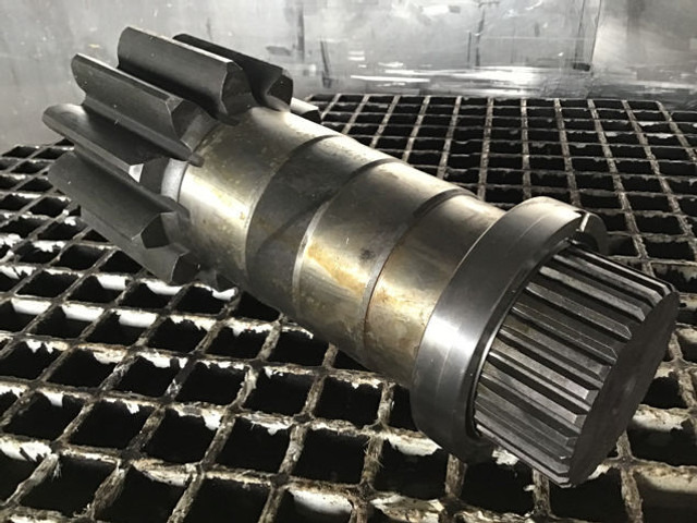 Liebherr Output Shaft - Axle and parts: picture 4 Liebherr Output Shaft - Axle and parts: picture 4