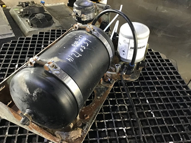 Liebherr Pressure Tank - Fuel tank: picture 2 Liebherr Pressure Tank - Fuel tank: picture 2