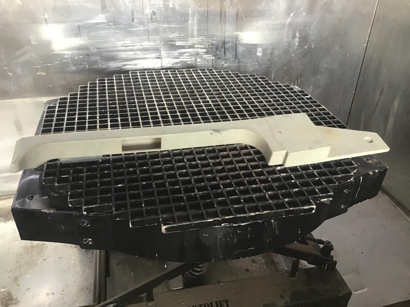 Liebherr R914STD / R914HDSL / R914B / R914 EW / R904 / R924 B / R934 / R934B / R954B / R964B / R974B / R974 - Air intake pipe: picture 3 Liebherr R914STD / R914HDSL / R914B / R914 EW / R904 / R924 B / R934 / R934B / R954B / R964B / R974B / R974 - Air intake pipe: picture 3