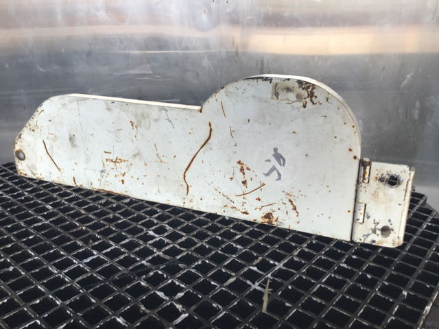 Liebherr R924 COMPACT - Hood: picture 1 Liebherr R924 COMPACT - Hood: picture 1