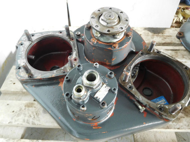 Liebherr Travel Gear Box - Gearbox: picture 1 Liebherr Travel Gear Box - Gearbox: picture 1