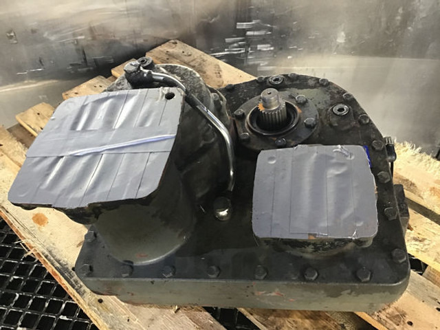 Liebherr Travel Gearbox - Gearbox: picture 3 Liebherr Travel Gearbox - Gearbox: picture 3