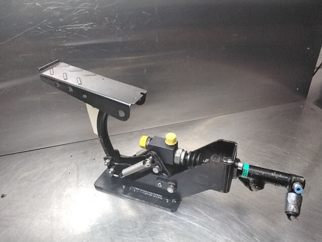 Liebherr brake pedal system - Pedal: picture 1 Liebherr brake pedal system - Pedal: picture 1