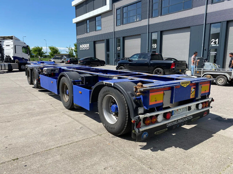 Broshuis 2Connect 2AKCC / 4 Axles / 3x Steering Axle / 2x Lift Axle - Container transporter/ Swap body semi-trailer: picture 3 Broshuis 2Connect 2AKCC / 4 Axles / 3x Steering Axle / 2x Lift Axle - Container transporter/ Swap body semi-trailer: picture 3