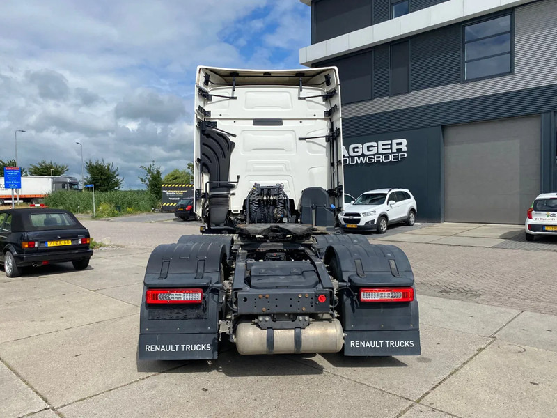 Renault T520 Comfort / 6x2/4 / Steering Axle / Hub Reduction / 208.250Km - Tractor unit: picture 5 Renault T520 Comfort / 6x2/4 / Steering Axle / Hub Reduction / 208.250Km - Tractor unit: picture 5